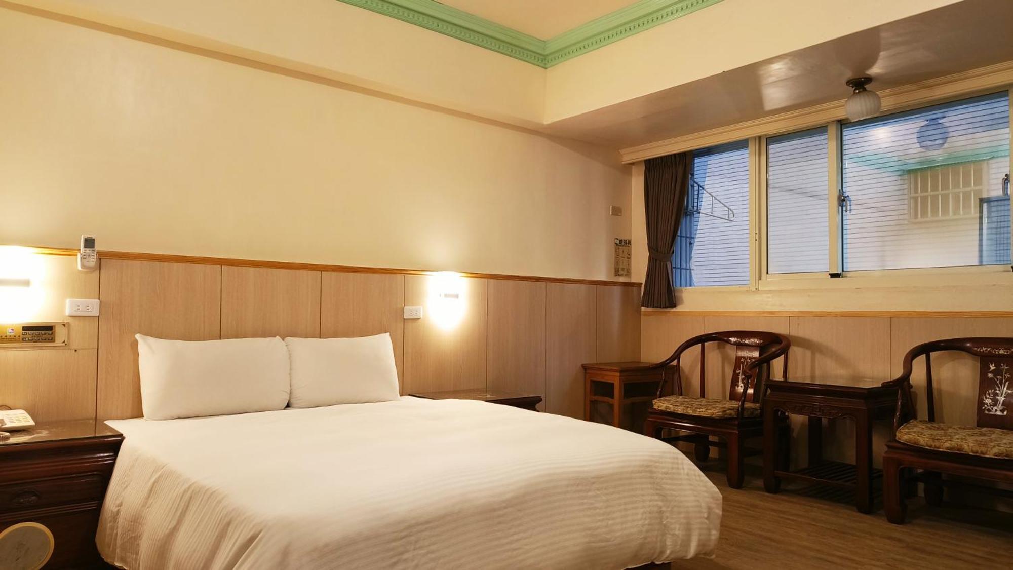 Longchi Hot-Spring Hotel Джиаоси Екстериор снимка