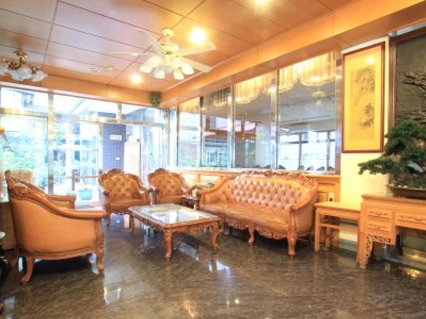 Longchi Hot-Spring Hotel Джиаоси Екстериор снимка