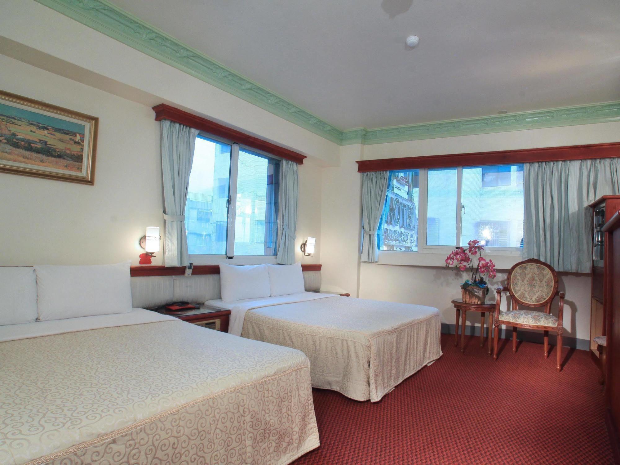 Longchi Hot-Spring Hotel Джиаоси Екстериор снимка